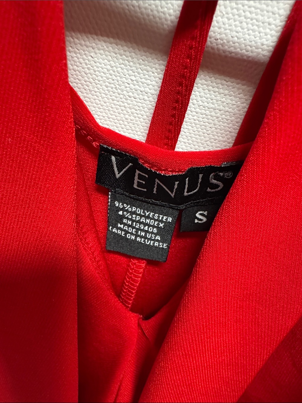 VENUS Red Ruffle Tie-Back Tank - Picture 2 of 6